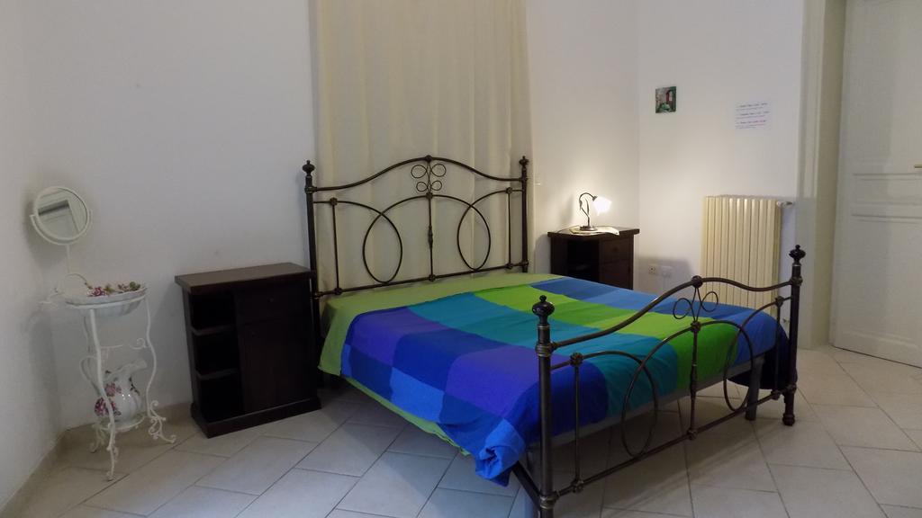 Vespa B&B Palermo Esterno foto
